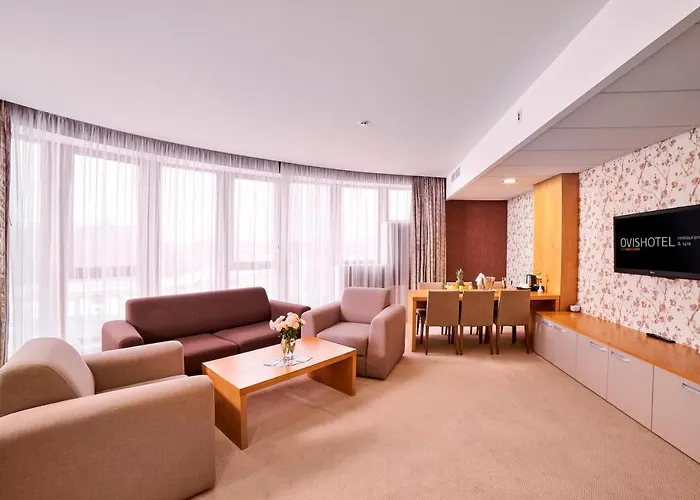 Ovis Hotel